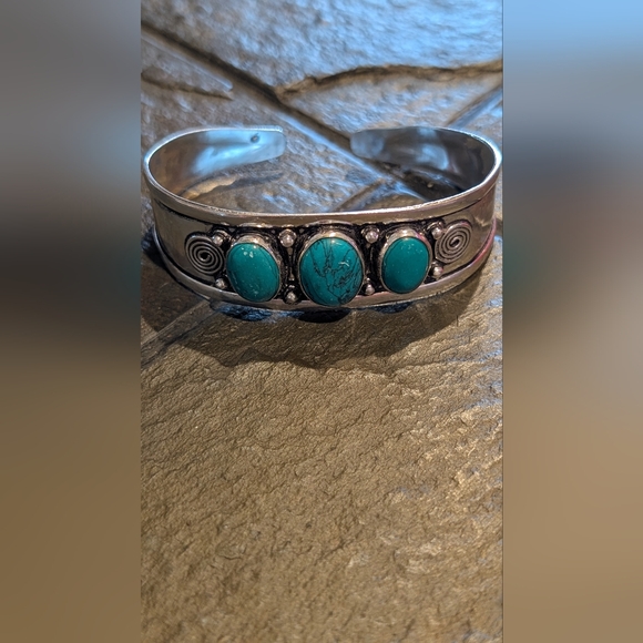 Jewelry - Turquoise and Silver Swirl Bracelet